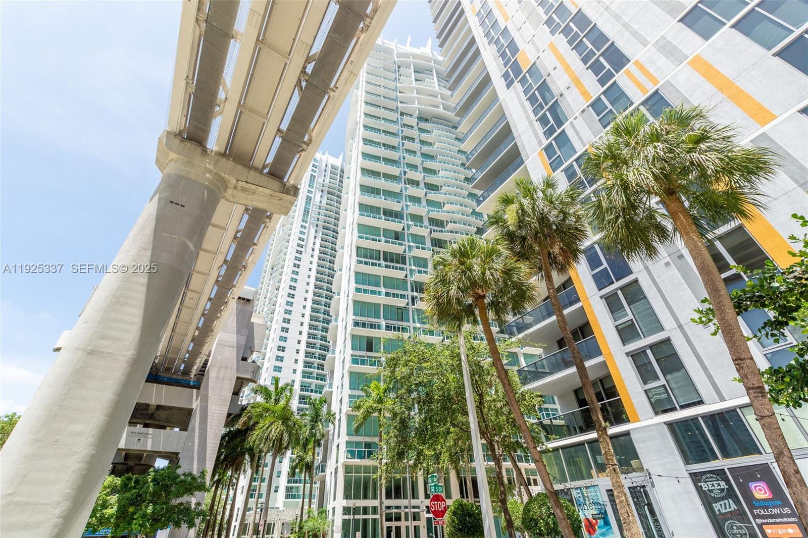 image Brickell on the River South76