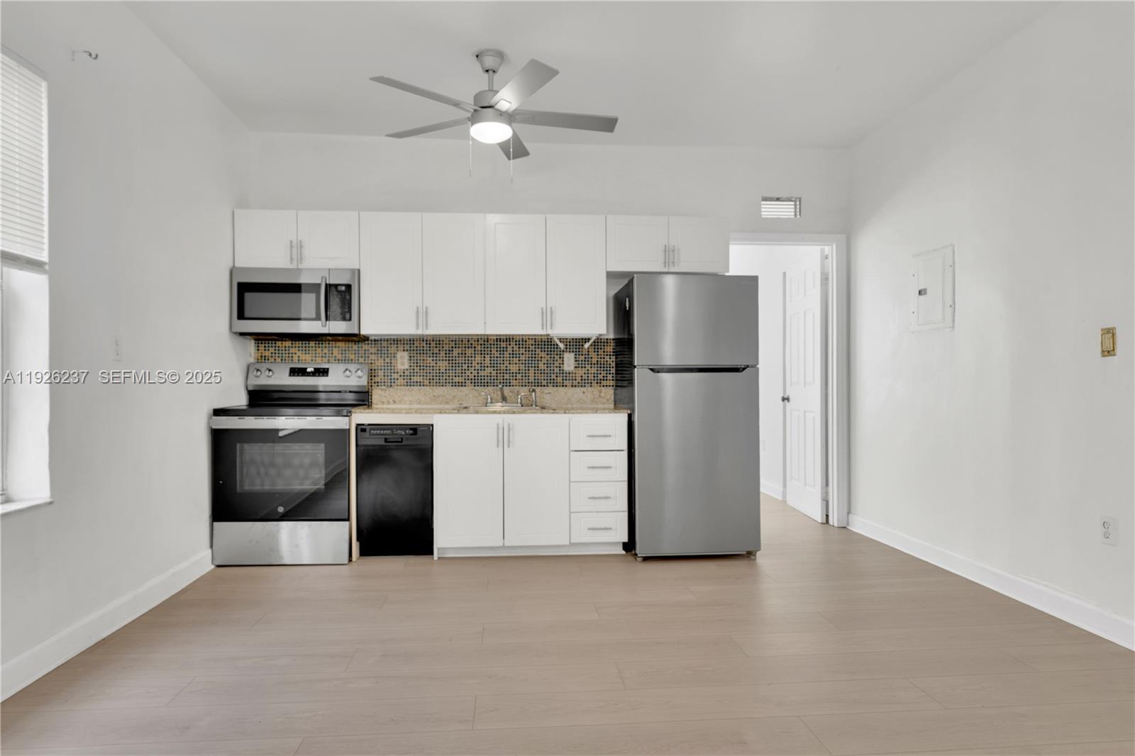 963 SW 6th St #2 Miami, FL 33130