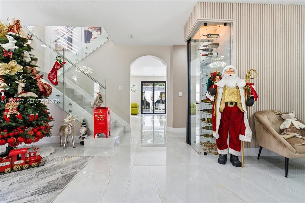 3522 W 86th Ter Hialeah, FL 33018