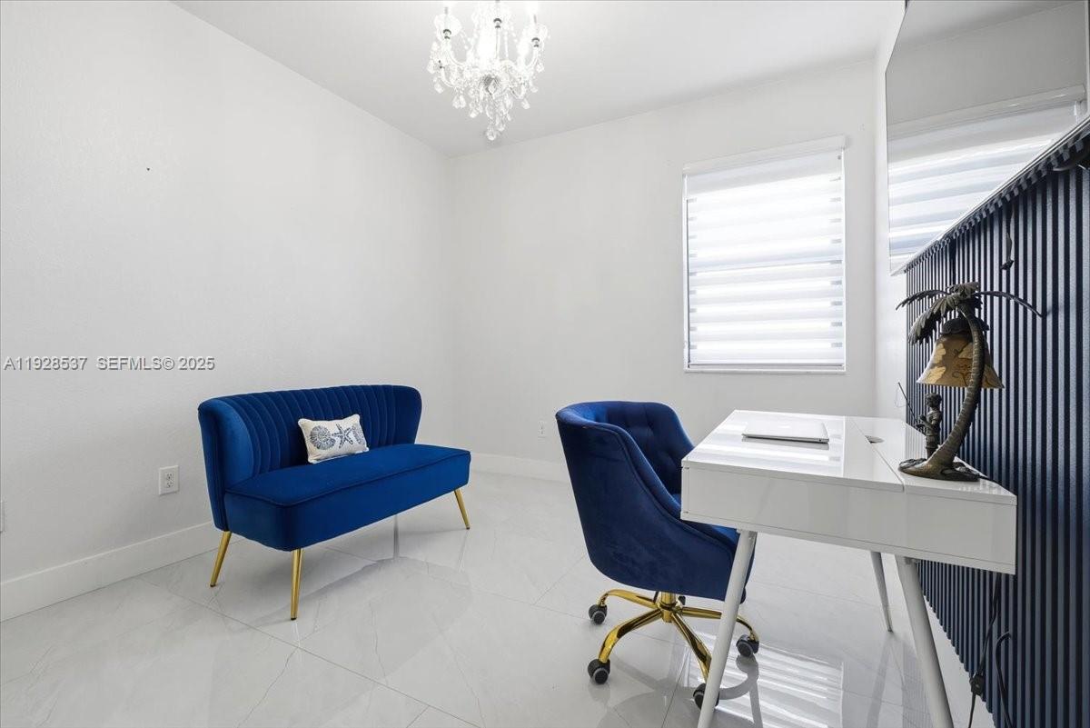 3522 W 86th Ter Hialeah, FL 33018