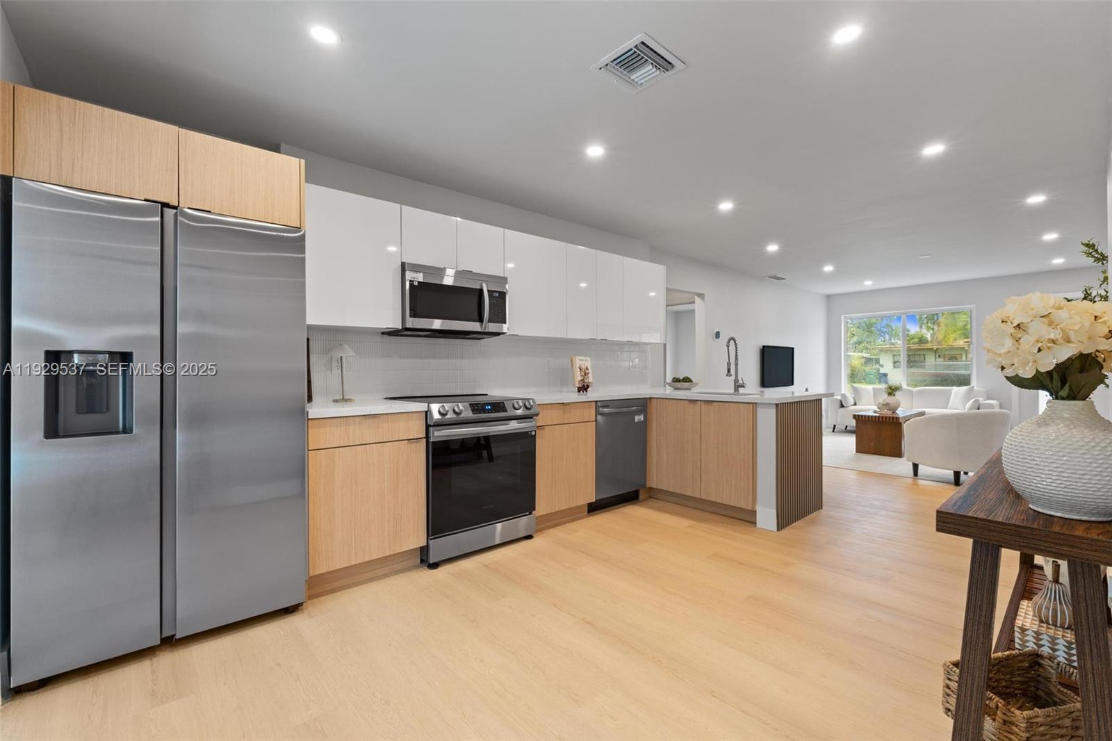 1431 NE 117th St Miami, FL 33161