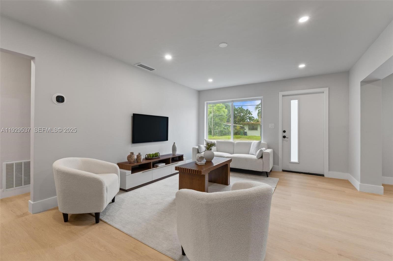 1431 NE 117th St Miami, FL 33161