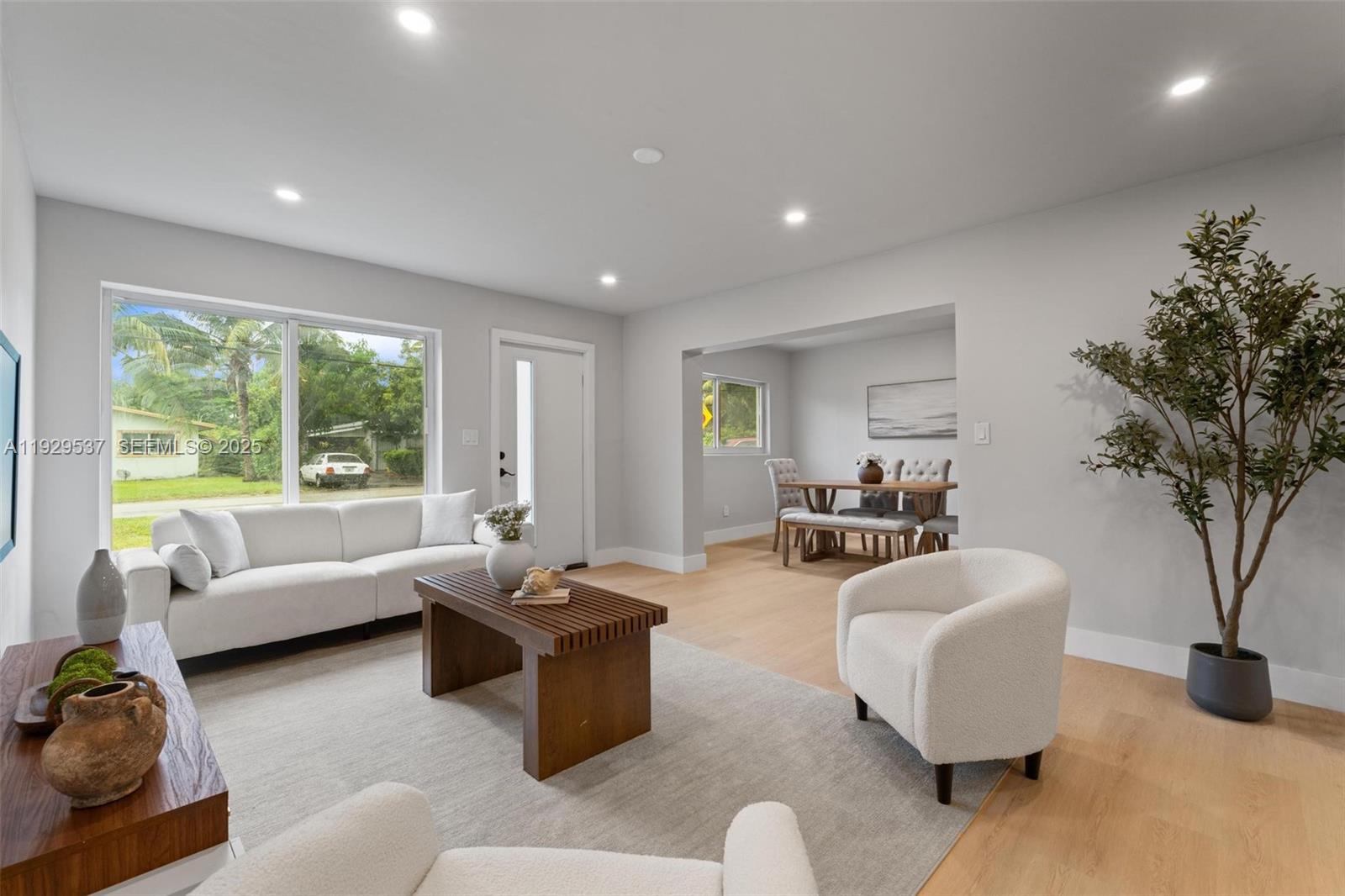 1431 NE 117th St Miami, FL 33161