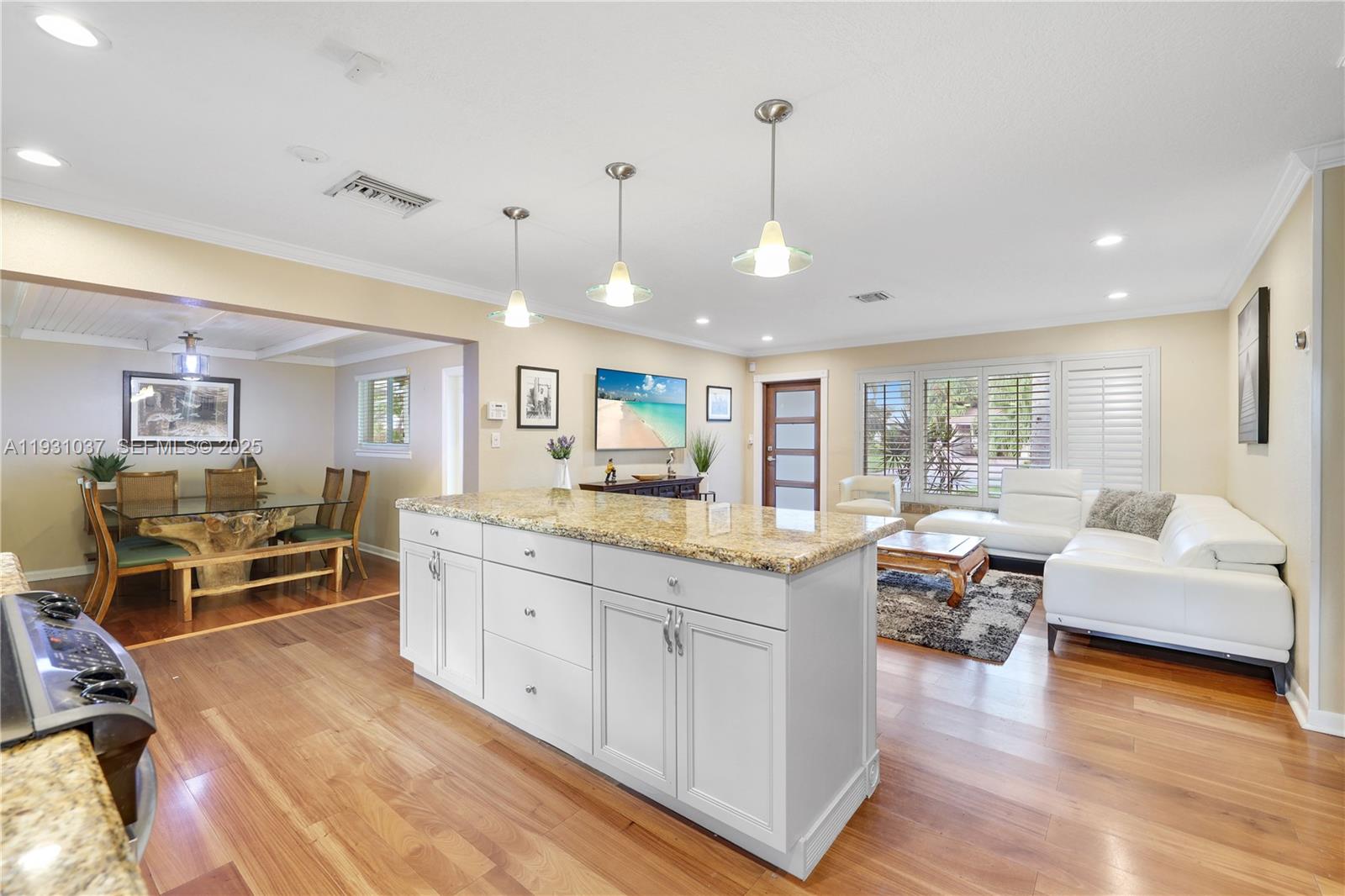 1311 NE 26th Ter Pompano Beach, FL 33062