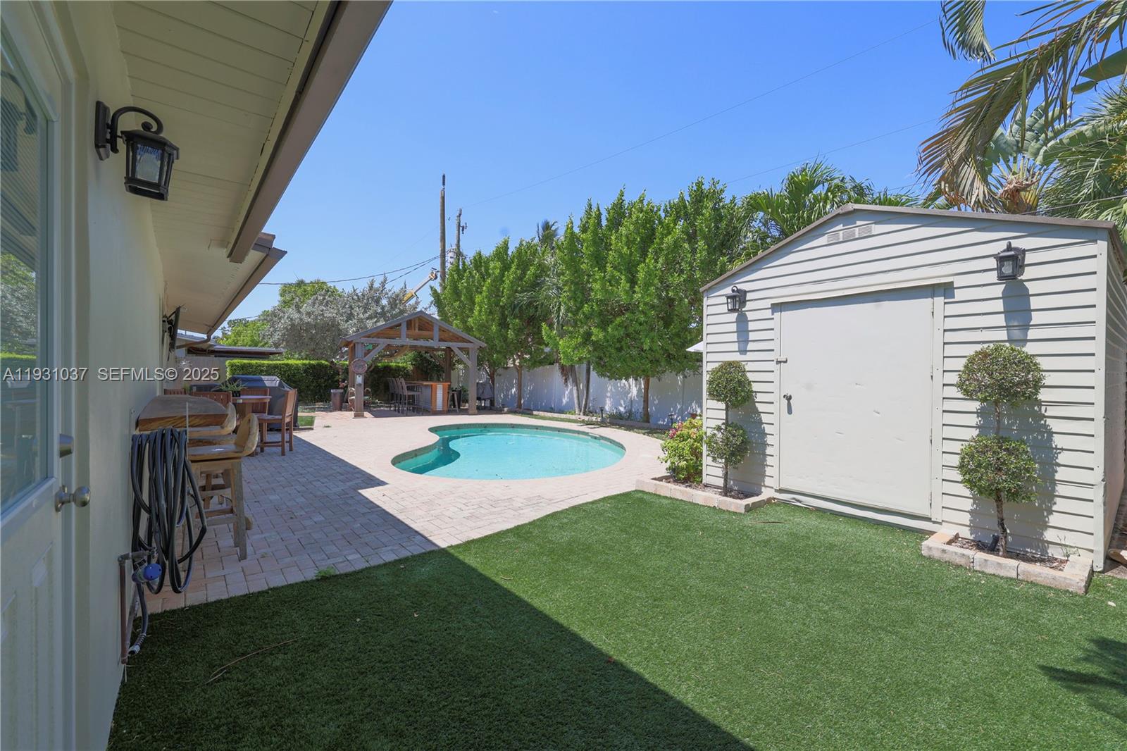 1311 NE 26th Ter Pompano Beach, FL 33062