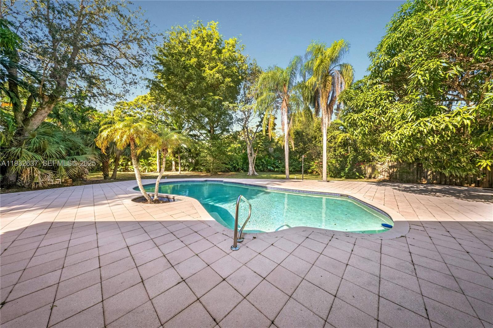 10900 SW 90th Ave Miami, FL 33176