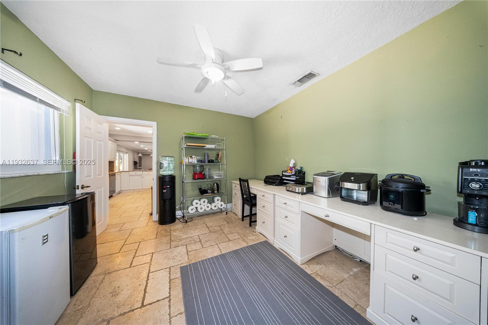 10900 SW 90th Ave Miami, FL 33176