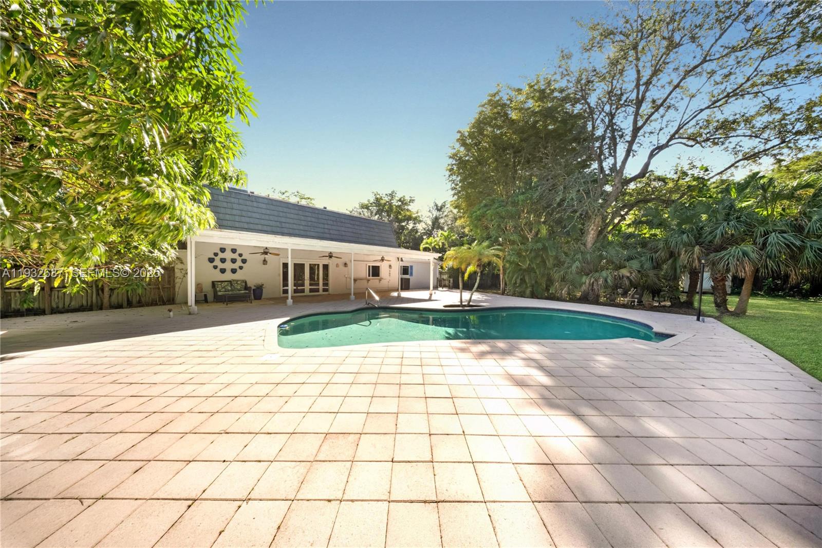 10900 SW 90th Ave Miami, FL 33176