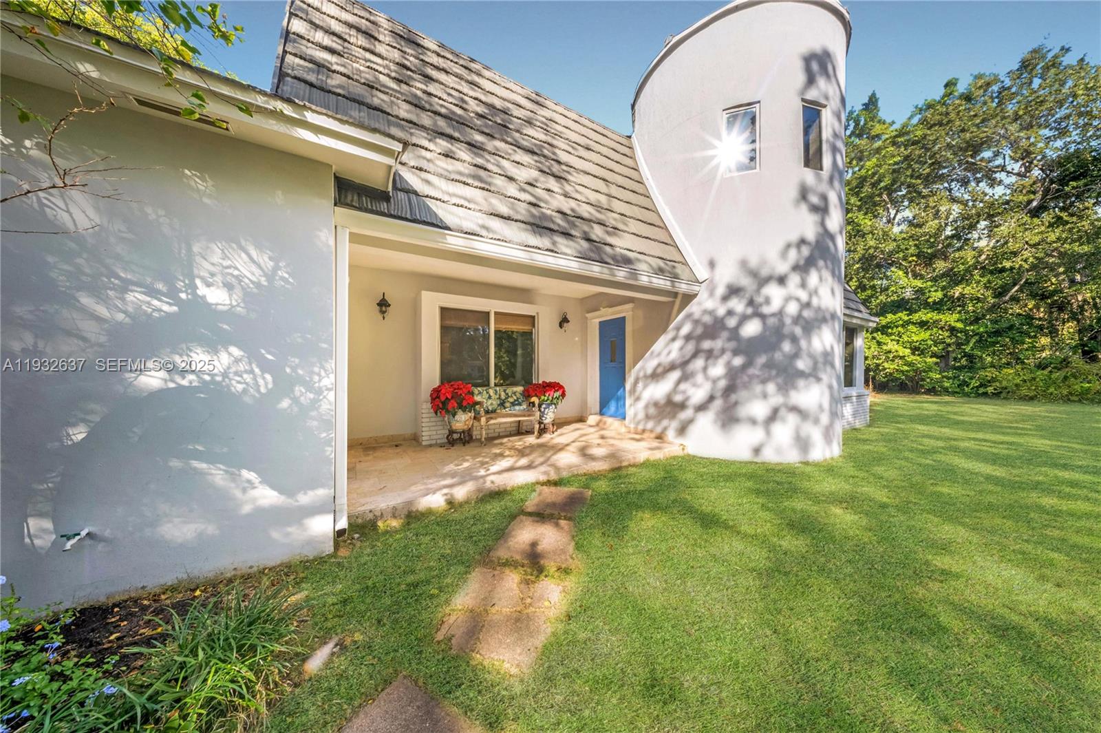 10900 SW 90th Ave Miami, FL 33176