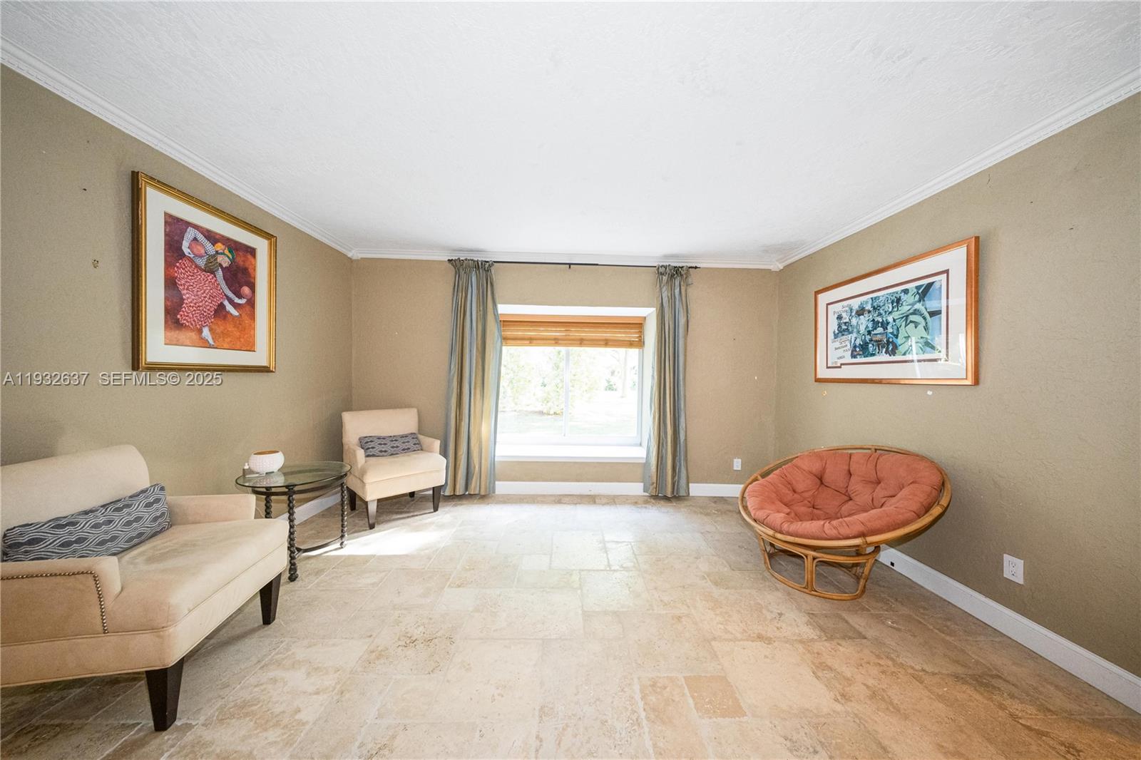 10900 SW 90th Ave Miami, FL 33176