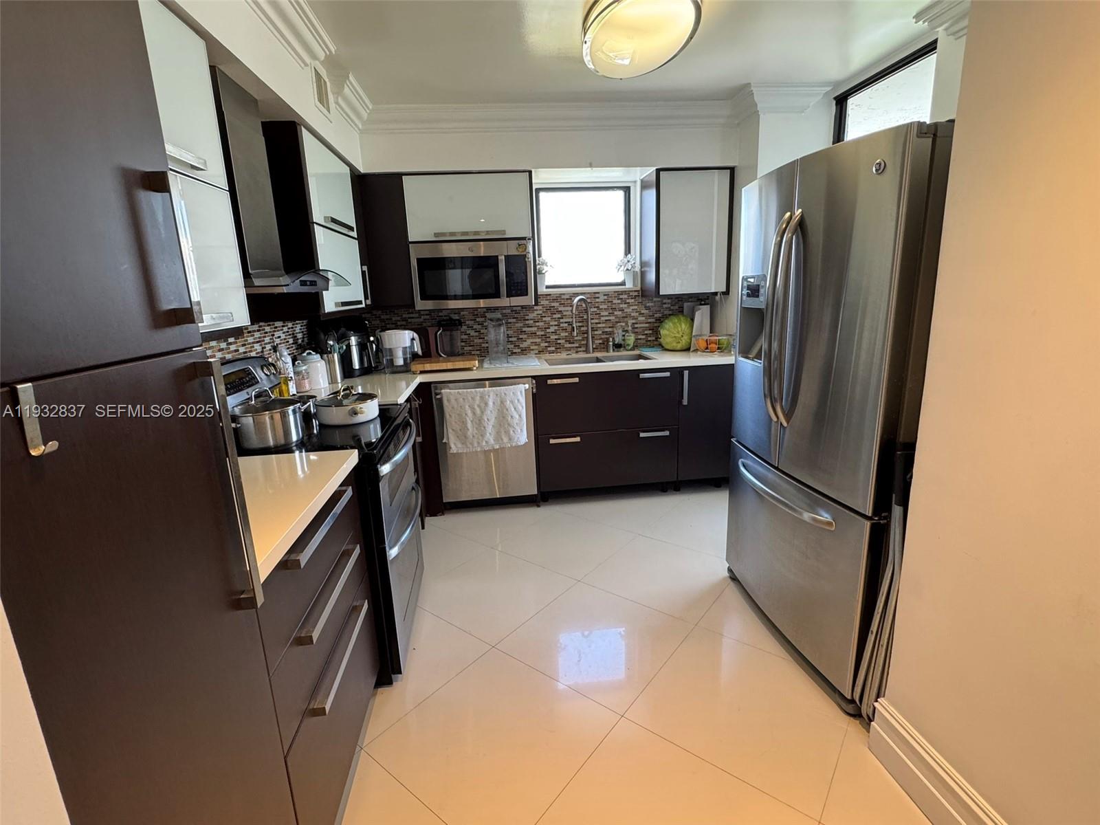 3300 NE 192nd St #PH01 Aventura, FL 33180