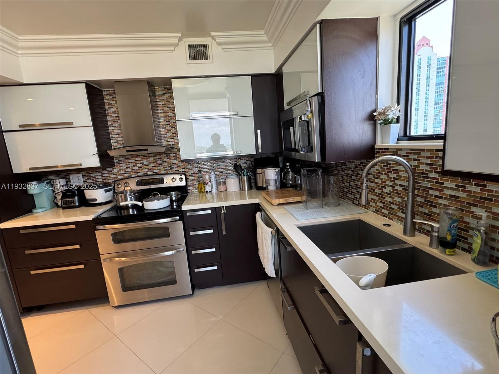 3300 NE 192nd St #PH01 Aventura, FL 33180