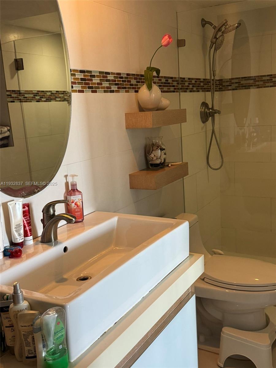 3300 NE 192nd St #PH01 Aventura, FL 33180