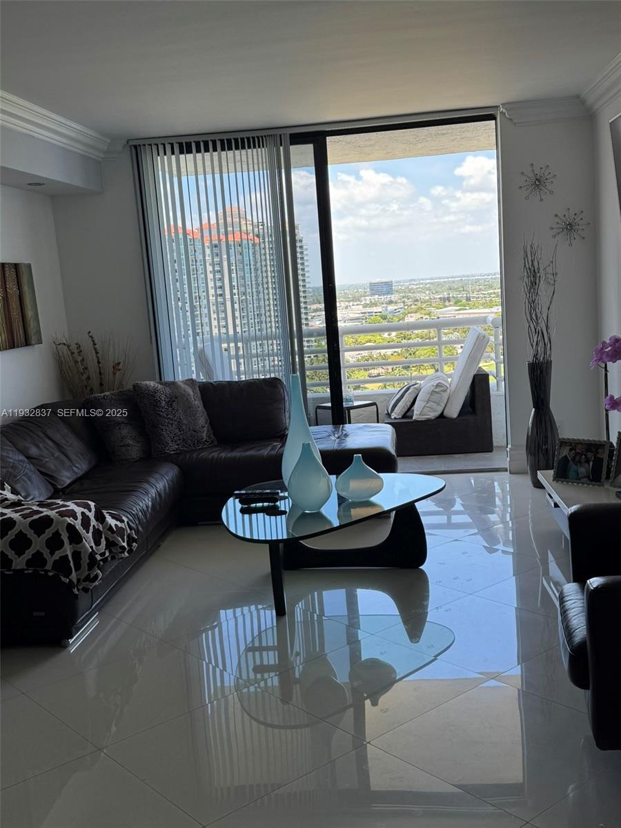 3300 NE 192nd St #PH01 Aventura, FL 33180