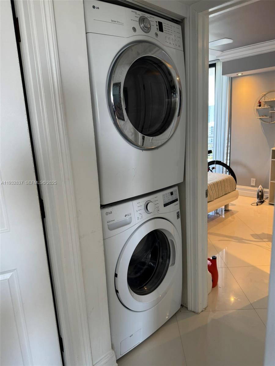 3300 NE 192nd St #PH01 Aventura, FL 33180