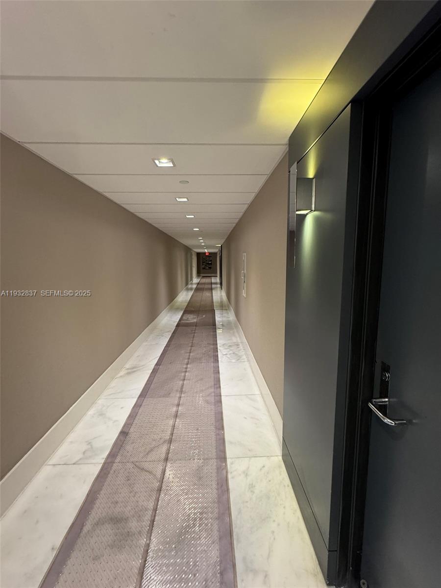 3300 NE 192nd St #PH01 Aventura, FL 33180