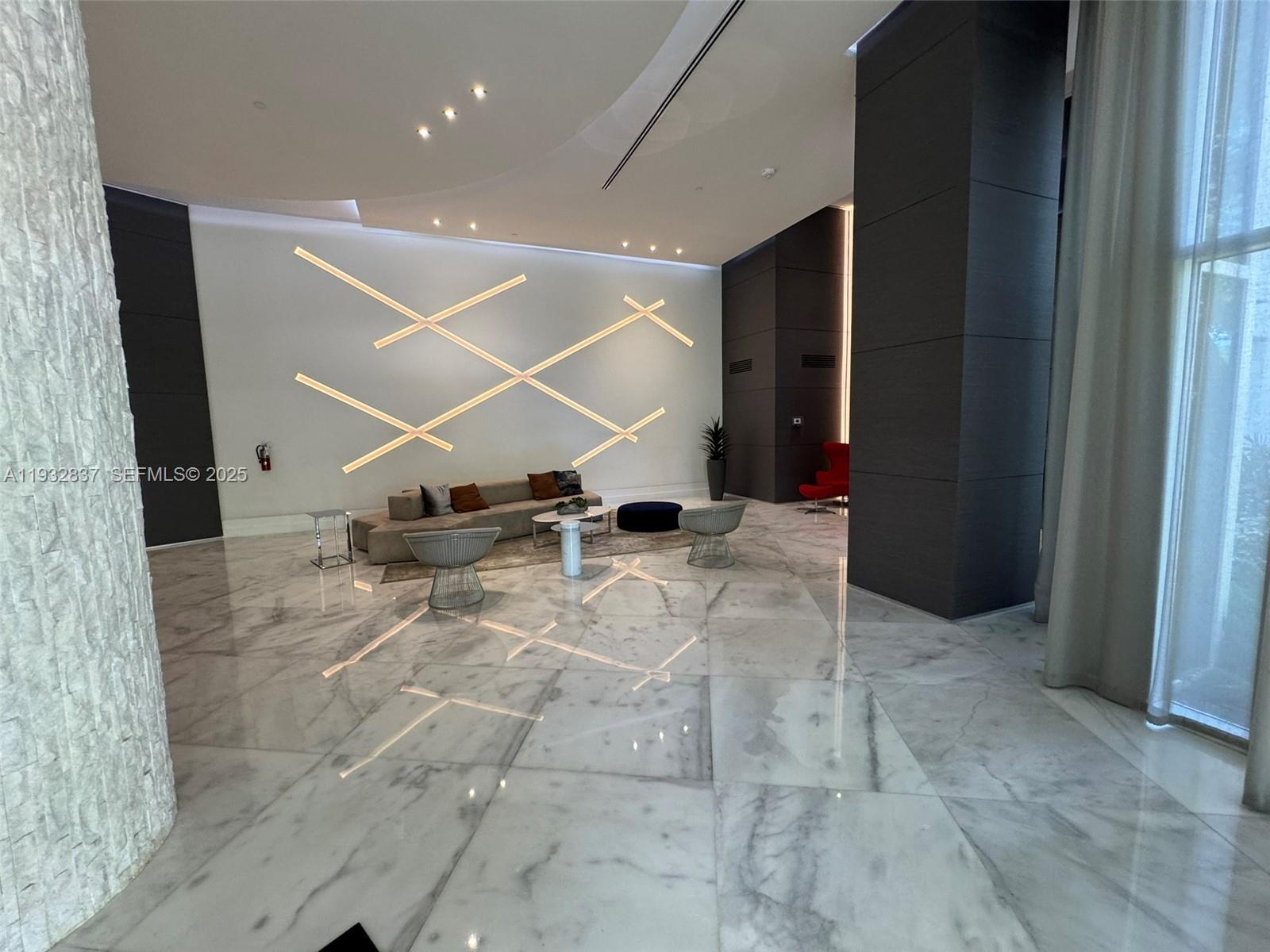 3300 NE 192nd St #PH01 Aventura, FL 33180