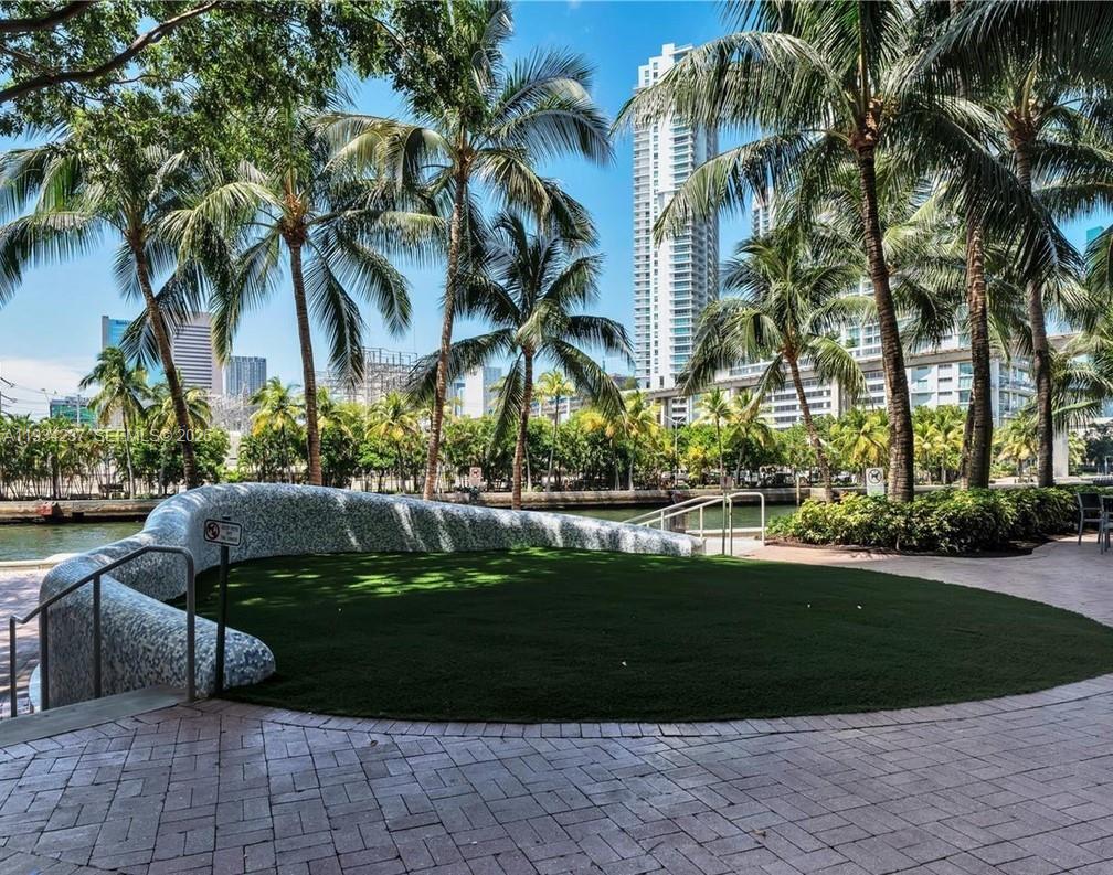 image Latitude on the River15