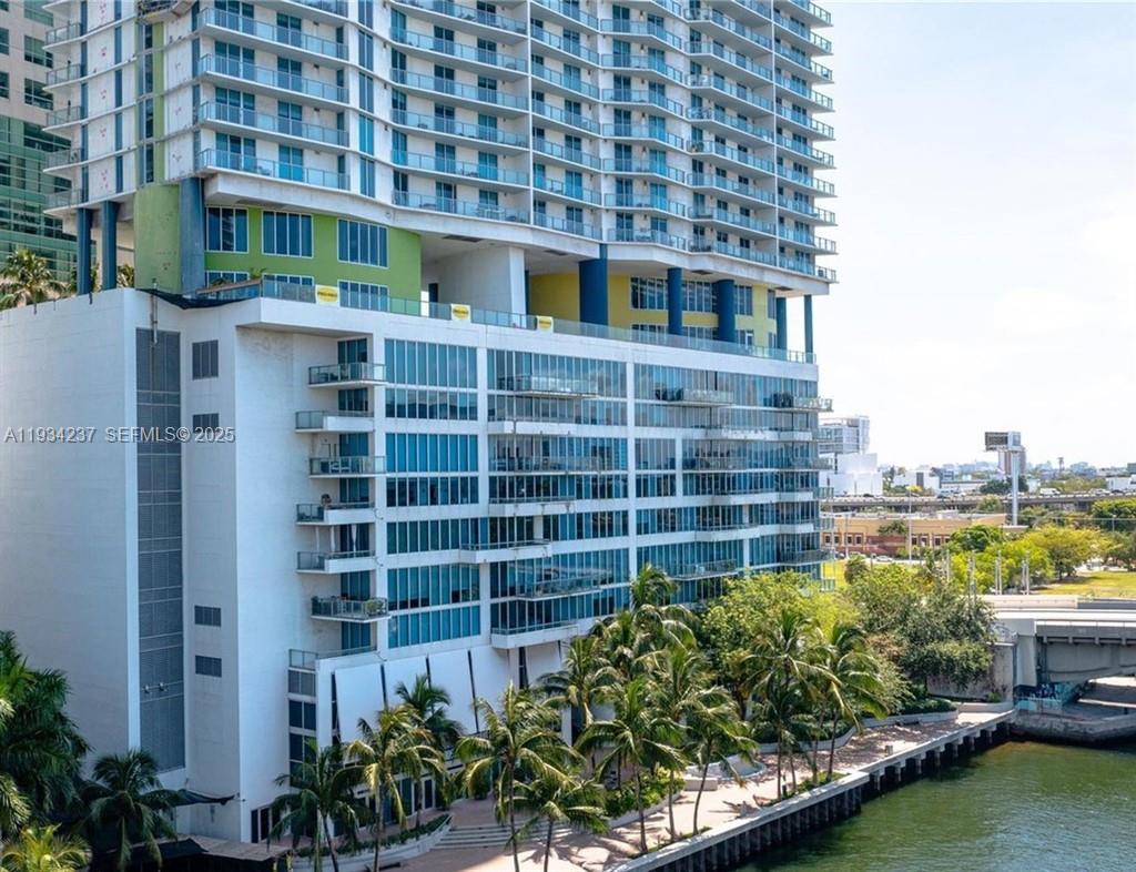 image Latitude on the River16