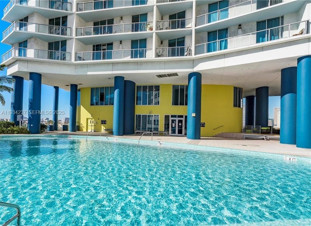 image Latitude on the River22