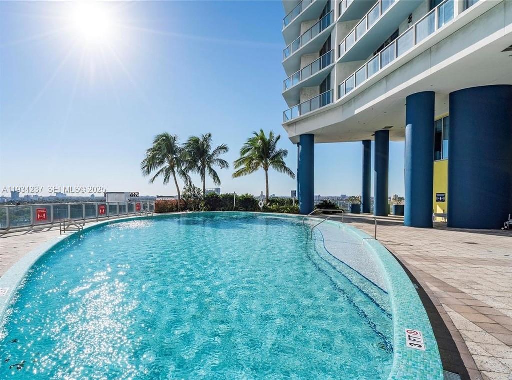 image Latitude on the River24