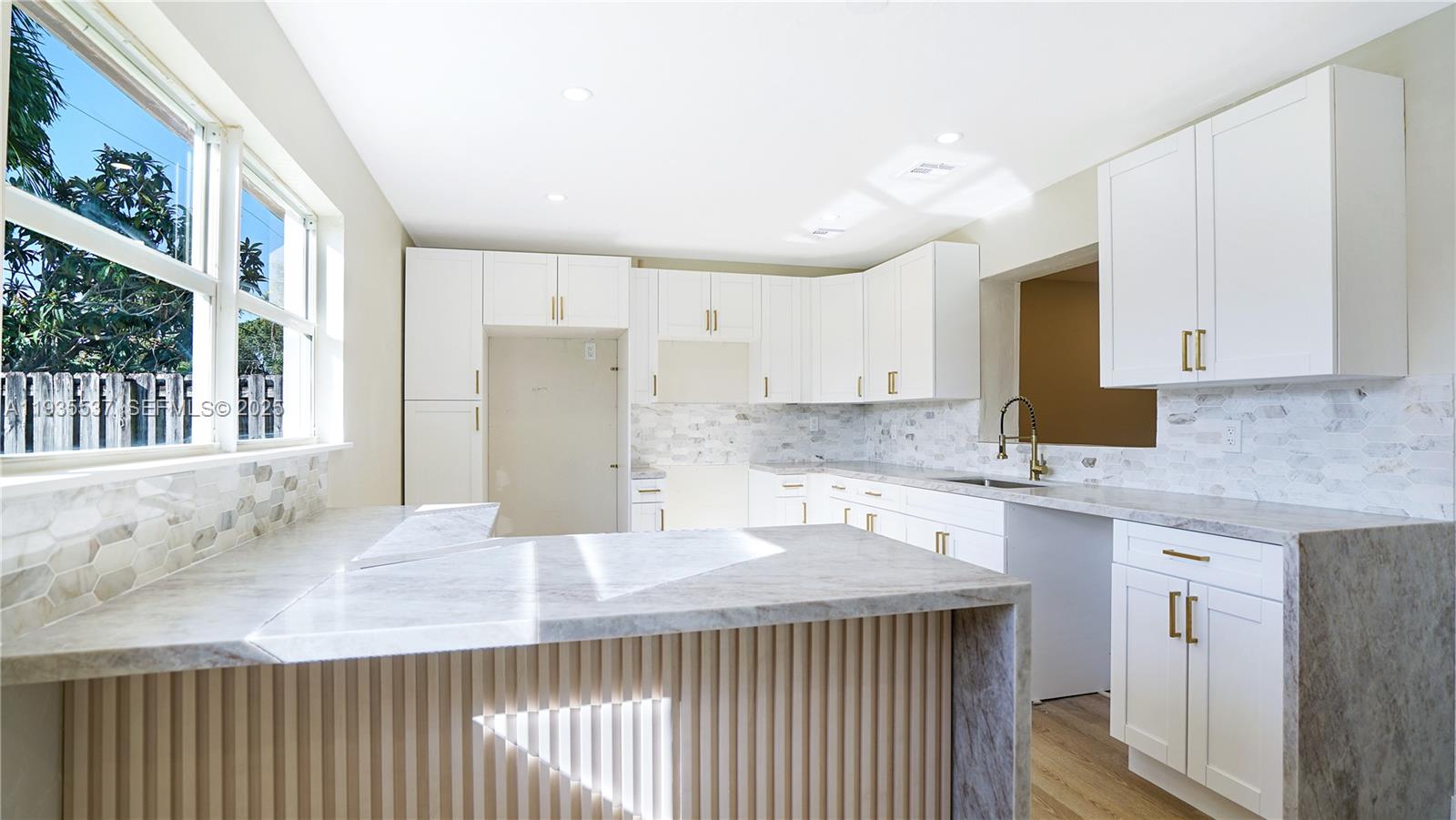 11440 NW 46th Pl Sunrise, FL 33323