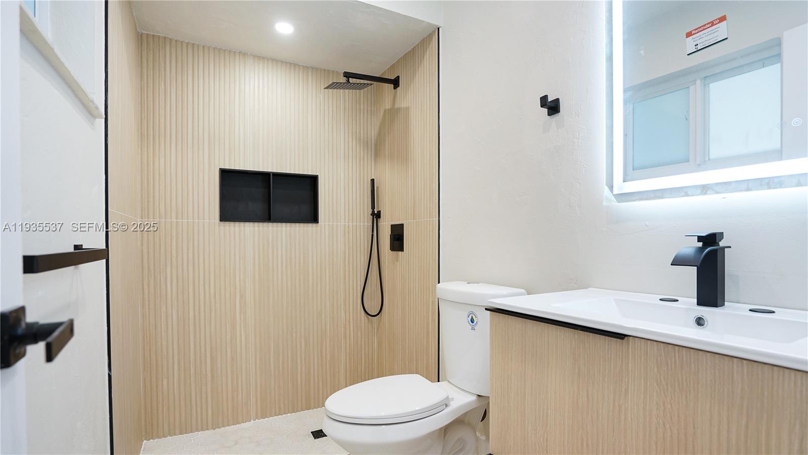 11440 NW 46th Pl Sunrise, FL 33323