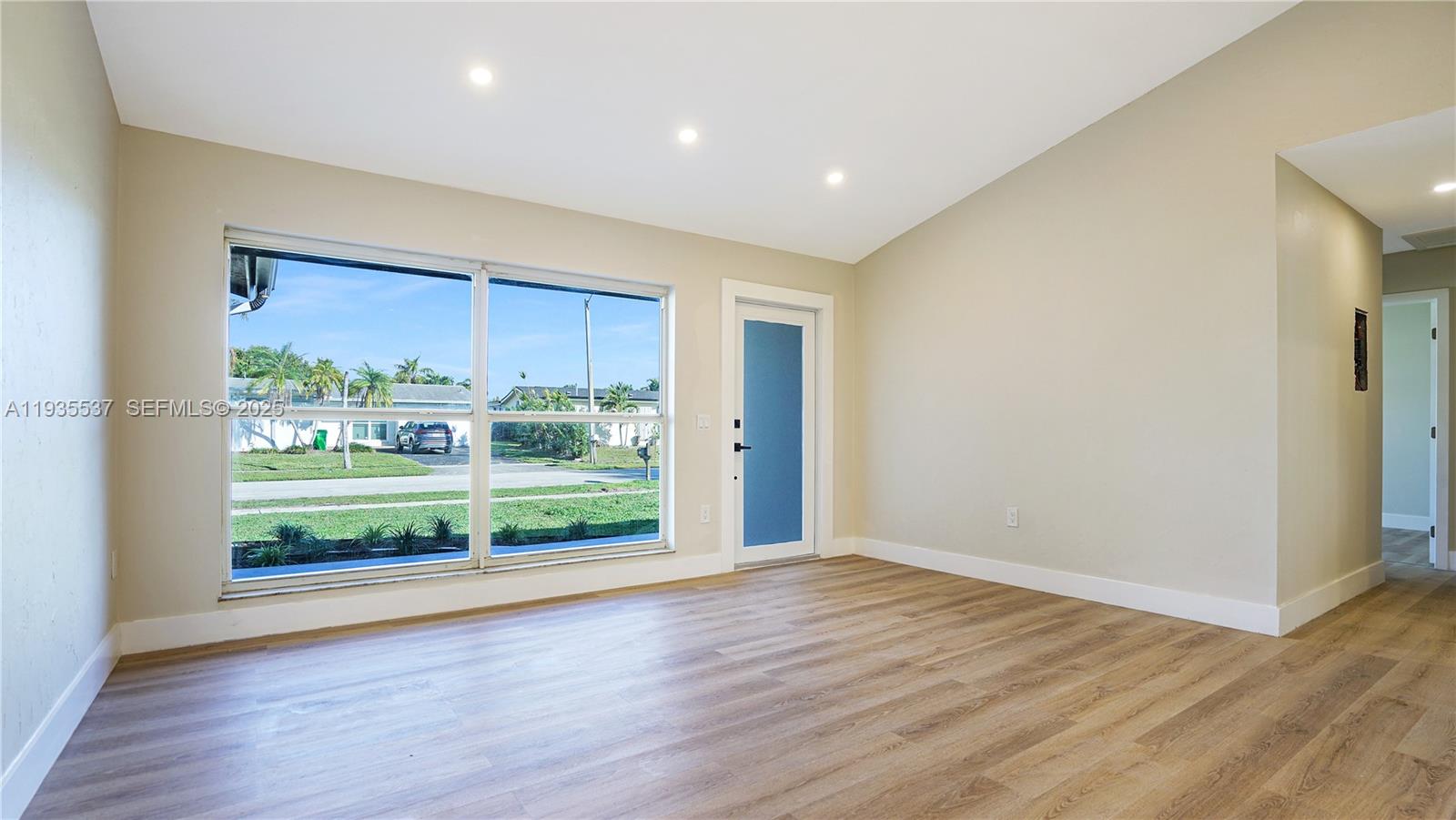 11440 NW 46th Pl Sunrise, FL 33323