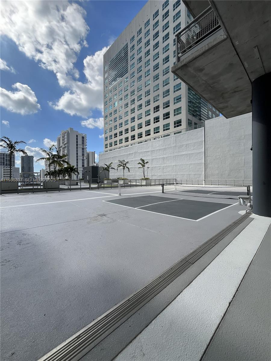 690 SW 1st Ct #1709 Miami, FL 33130