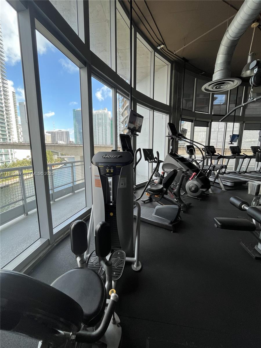 690 SW 1st Ct #1709 Miami, FL 33130