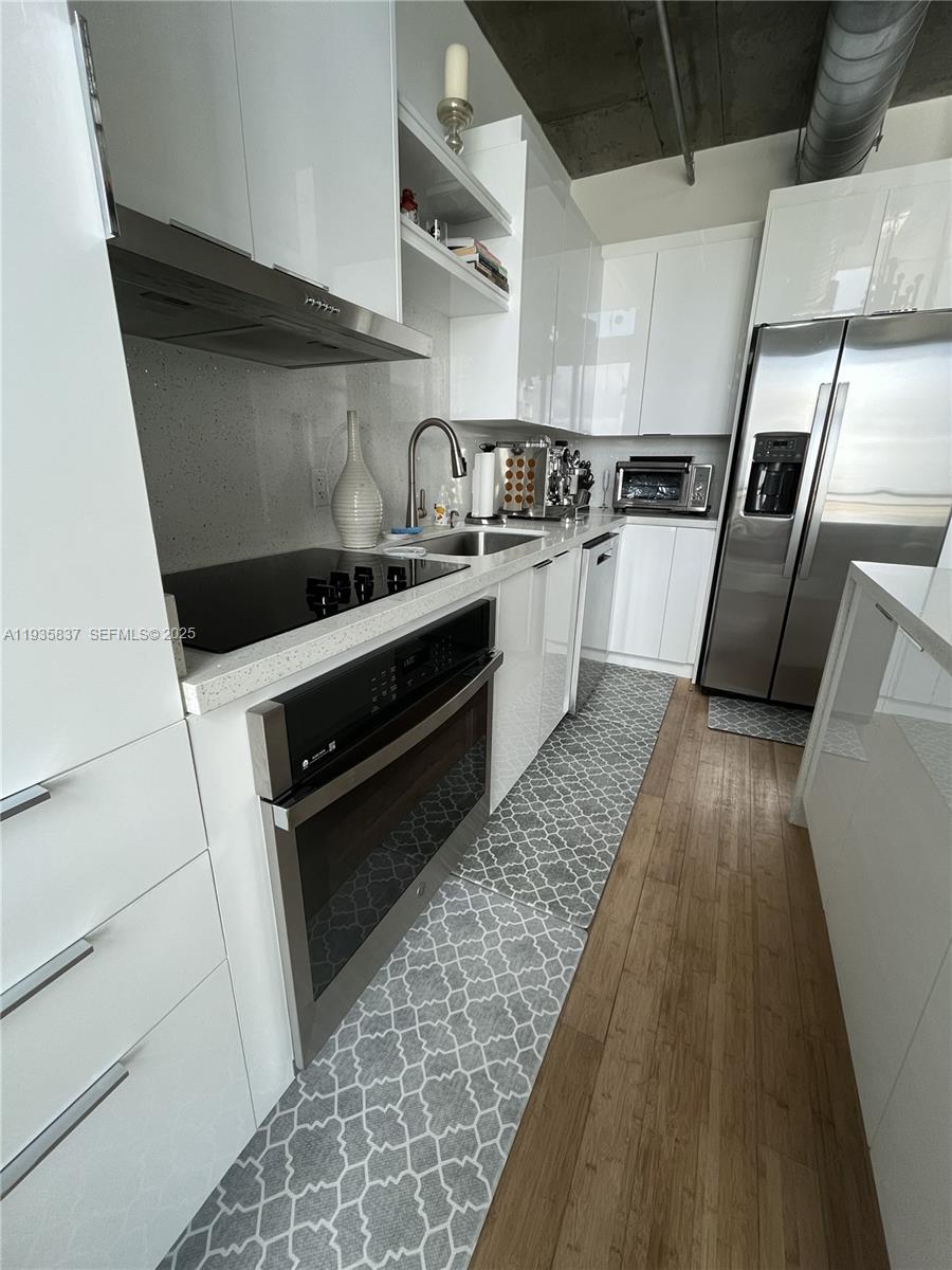 690 SW 1st Ct #1709 Miami, FL 33130