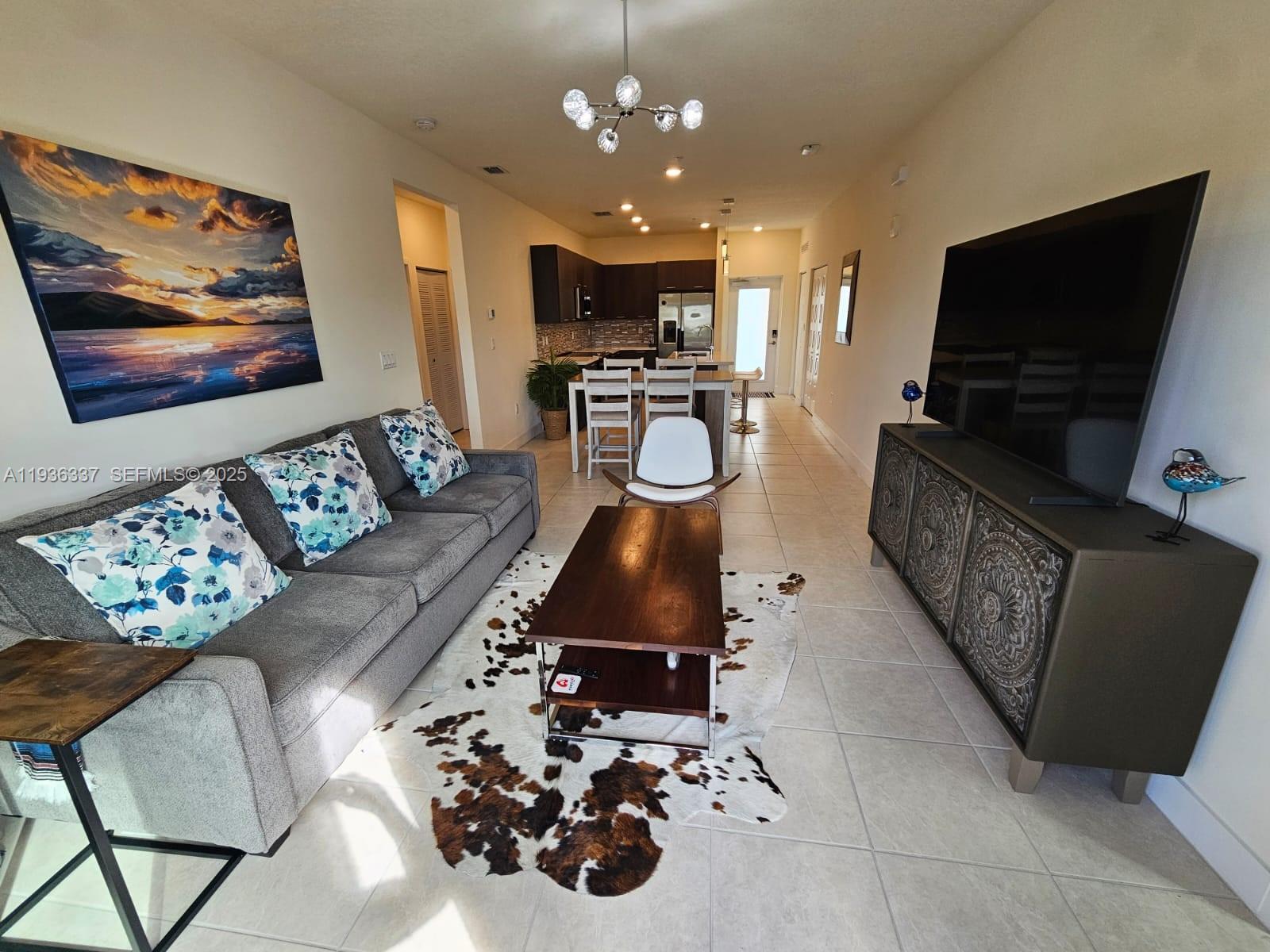 8301 NW 41st St #B-402