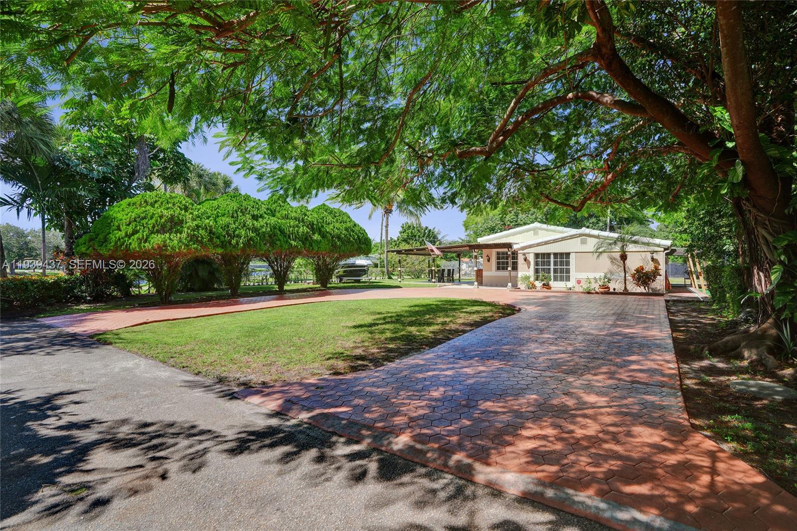 1101 NE 182nd St North Miami Beach, FL 33162