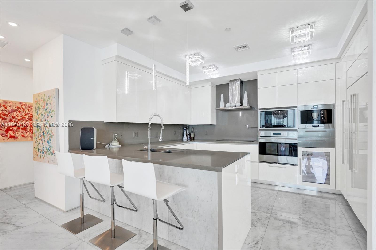 image Chateau Beach Condo11