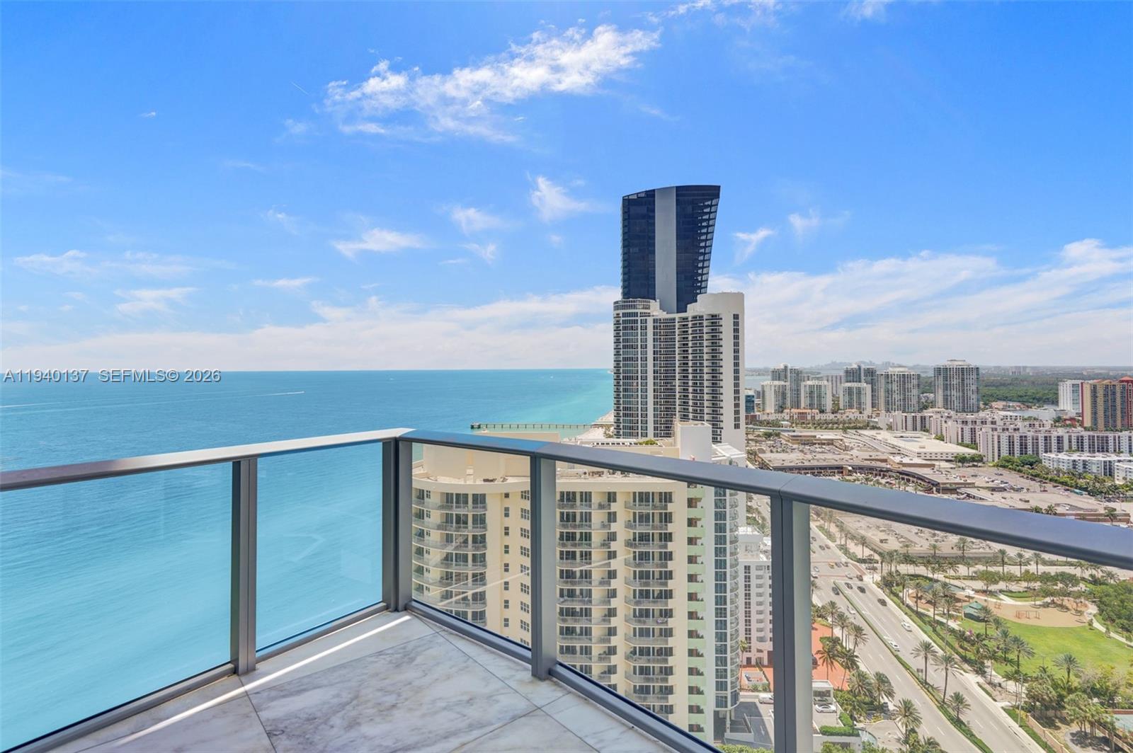 image Chateau Beach Condo4