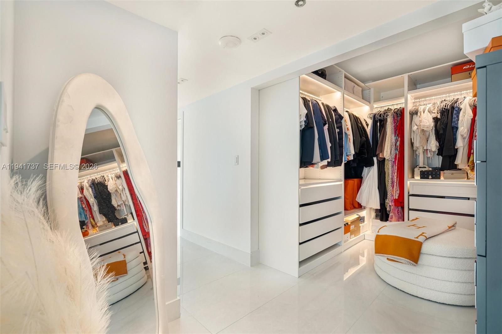 16485 Collins Ave #2438 Sunny Isles Beach, FL 33160