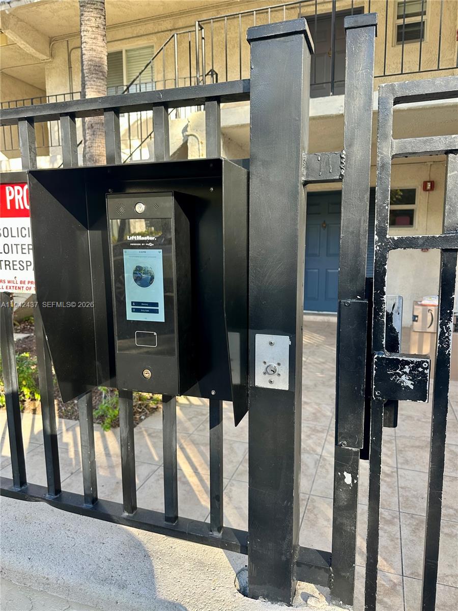 8605 SW 68th Ct #26 Pinecrest, FL 33156