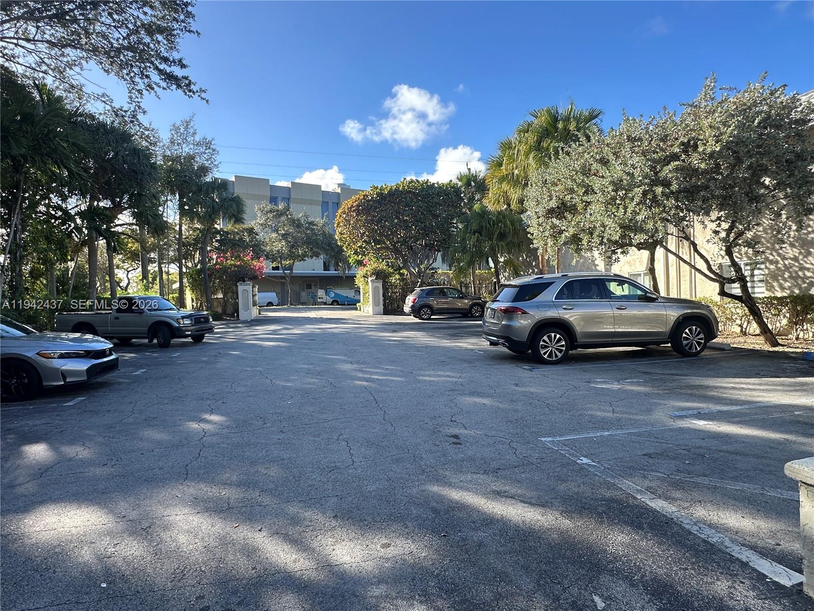 8605 SW 68th Ct #26 Pinecrest, FL 33156