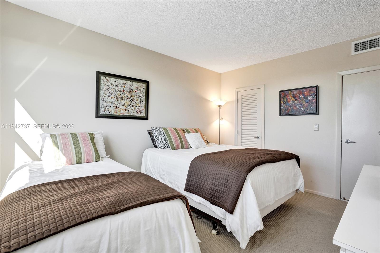 300 Bayview Dr #1110 Sunny Isles Beach, FL 33160