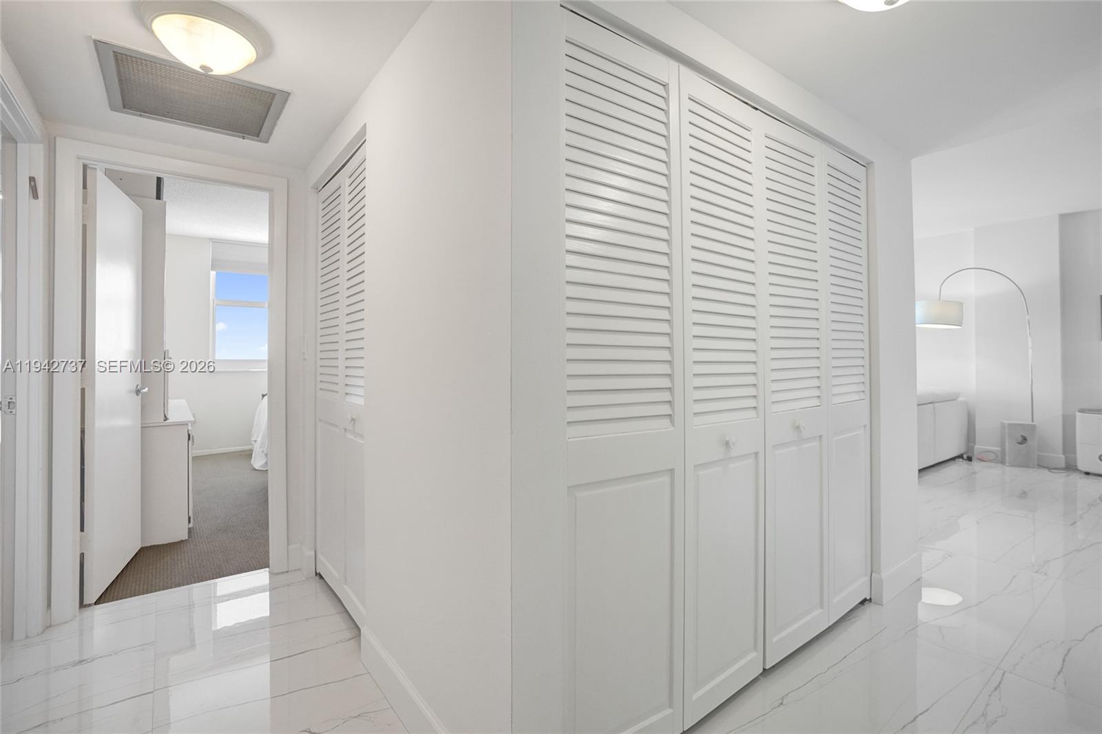 300 Bayview Dr #1110 Sunny Isles Beach, FL 33160