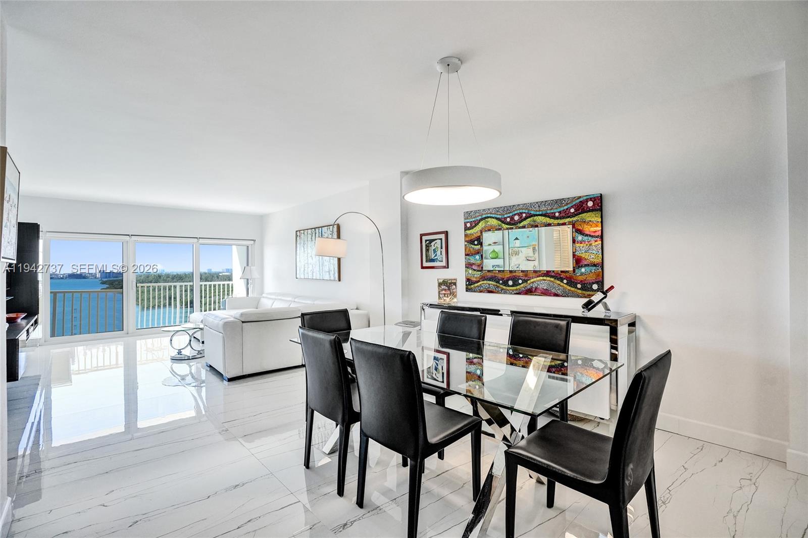 300 Bayview Dr #1110 Sunny Isles Beach, FL 33160