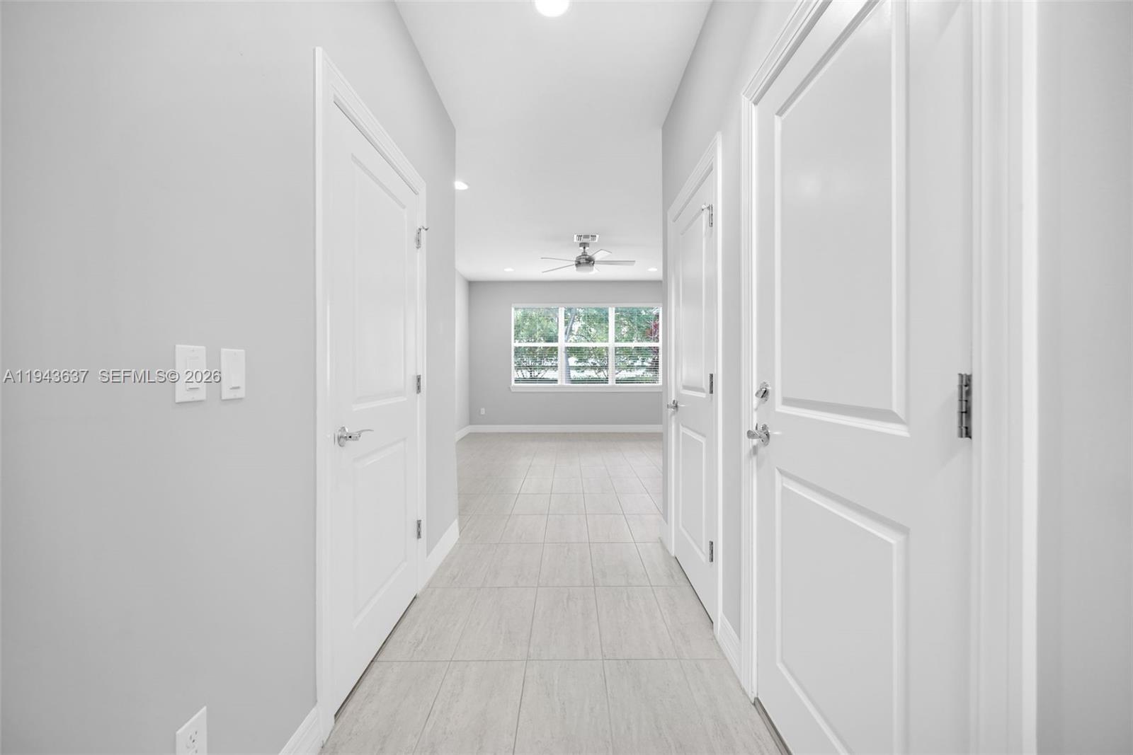 964 Banyan Dr Hollywood, FL 33021