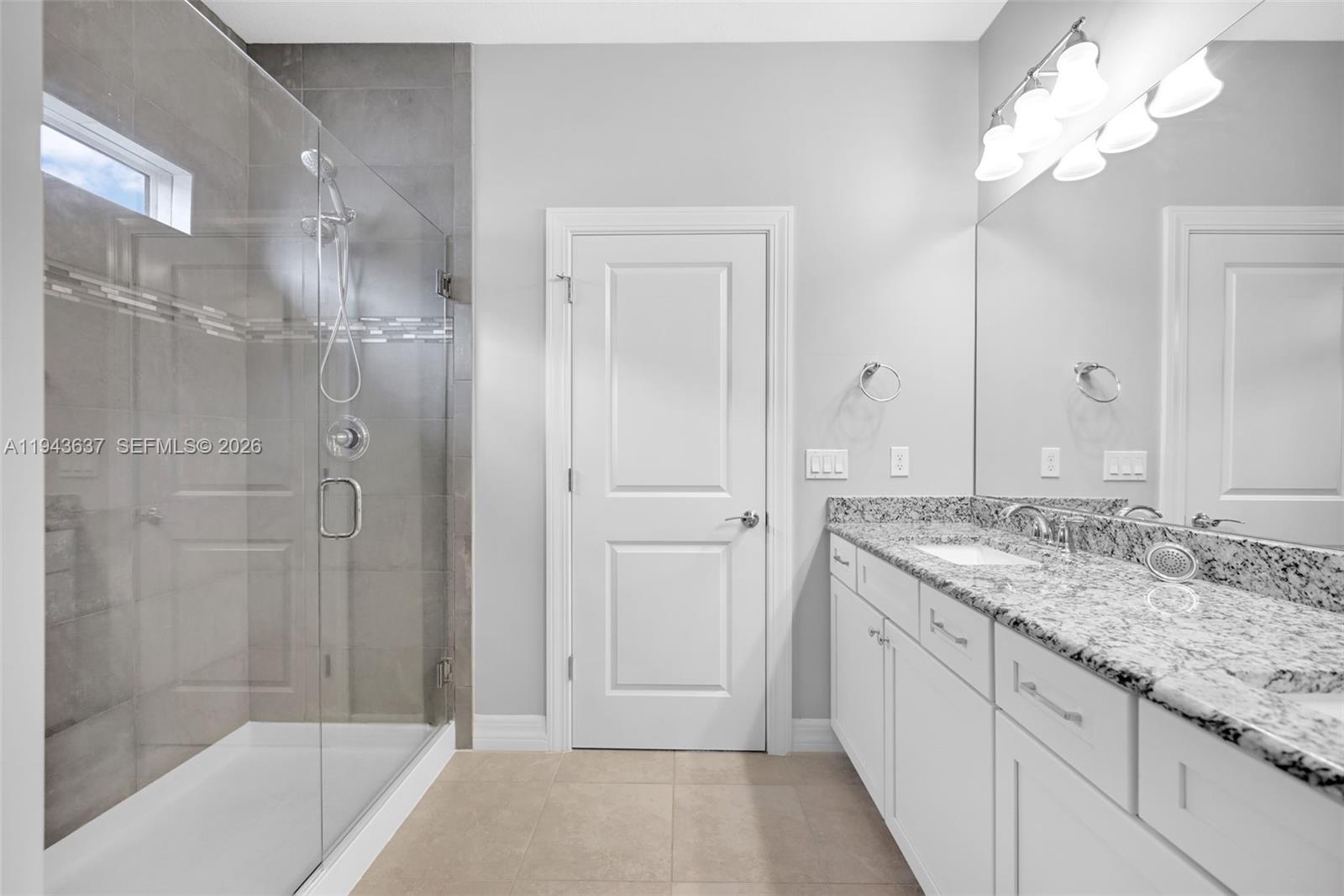 964 Banyan Dr Hollywood, FL 33021