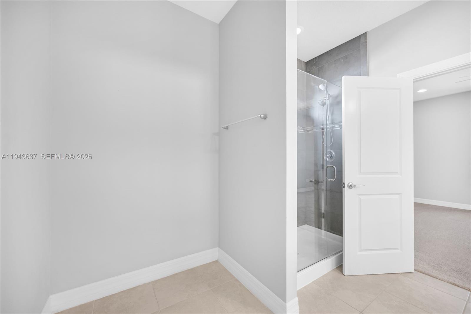 964 Banyan Dr Hollywood, FL 33021