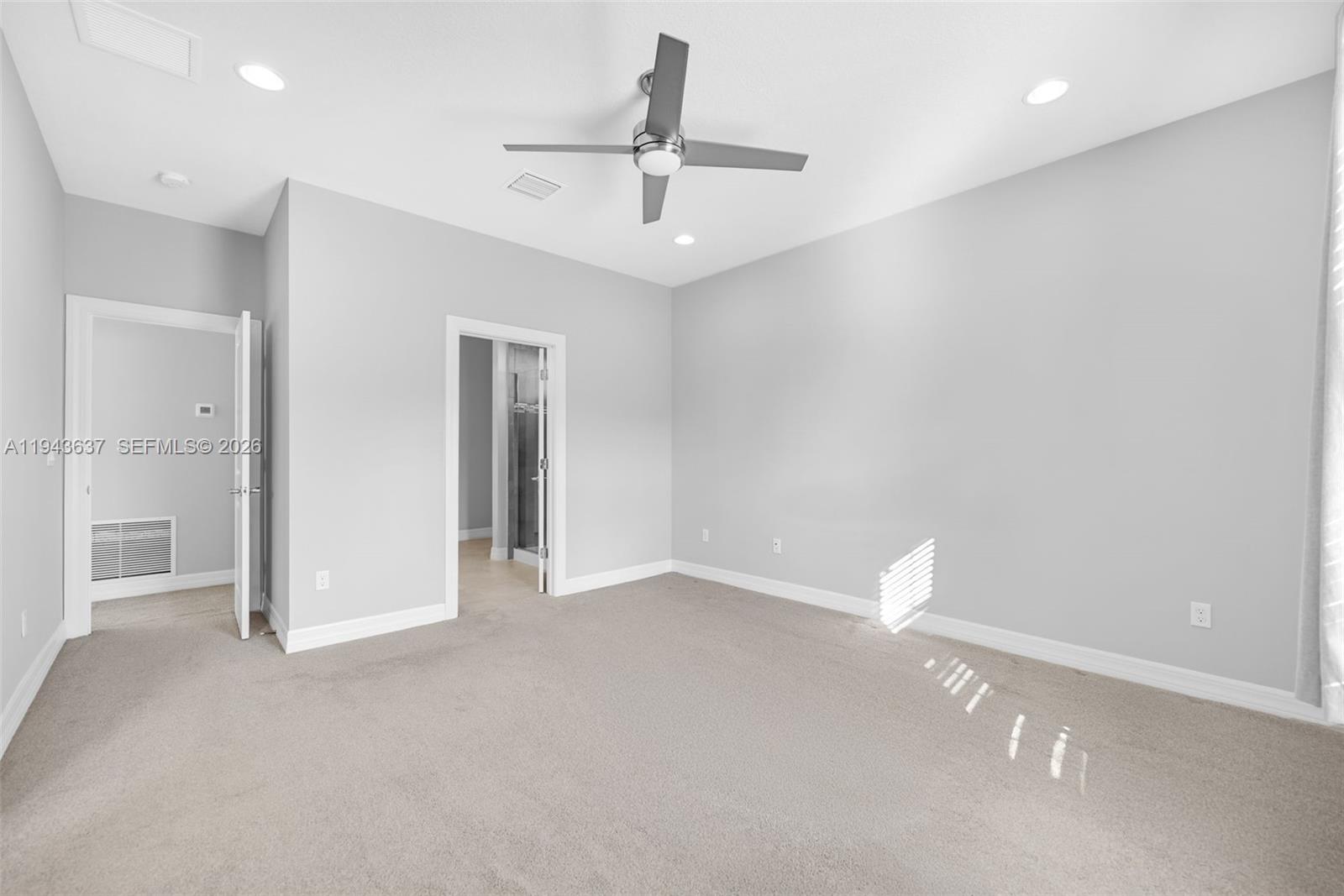 964 Banyan Dr Hollywood, FL 33021