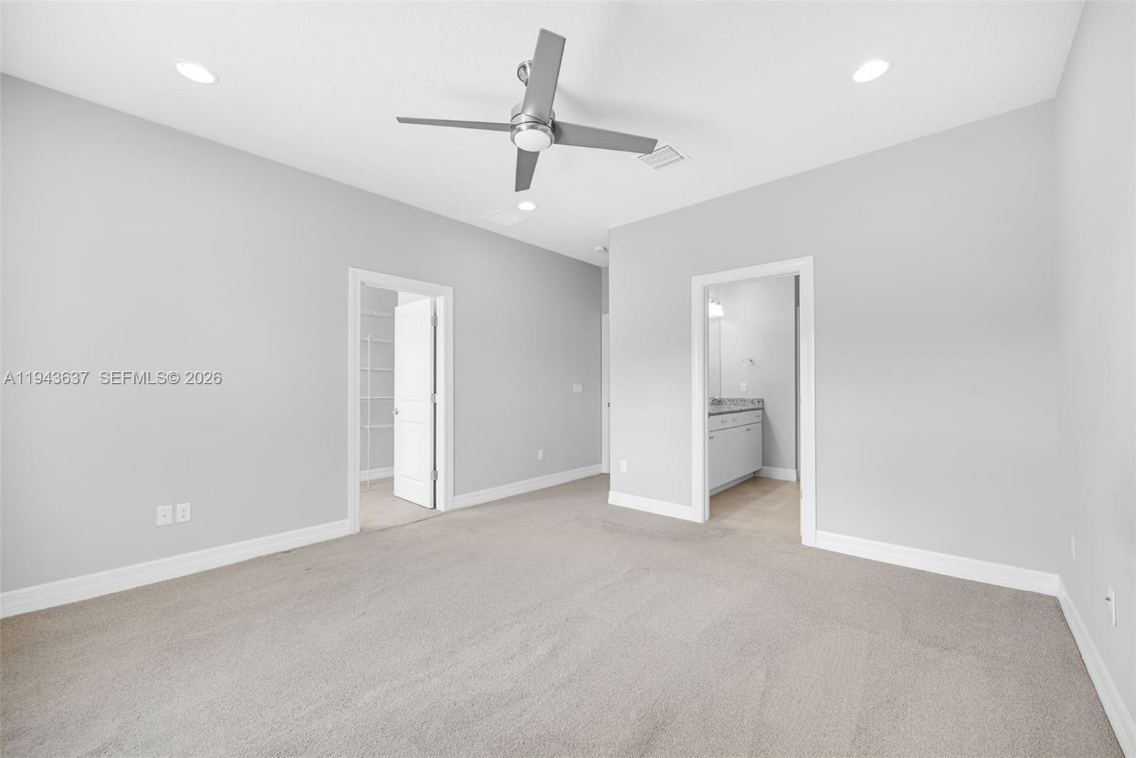 964 Banyan Dr Hollywood, FL 33021