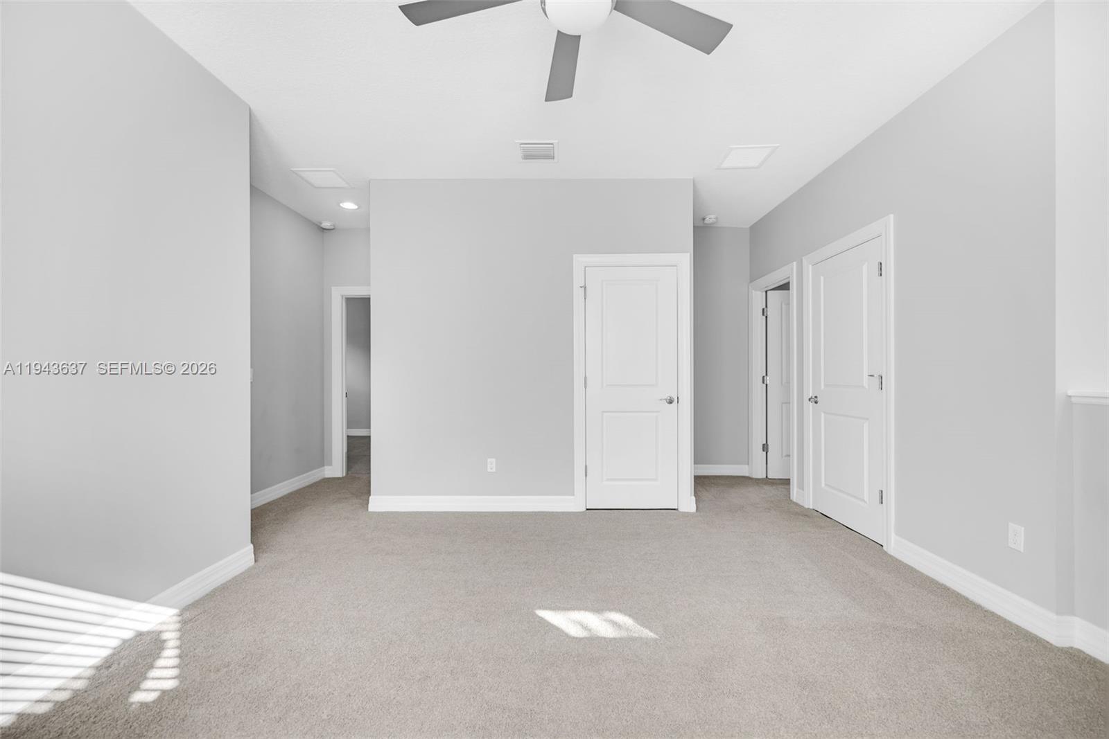 964 Banyan Dr Hollywood, FL 33021