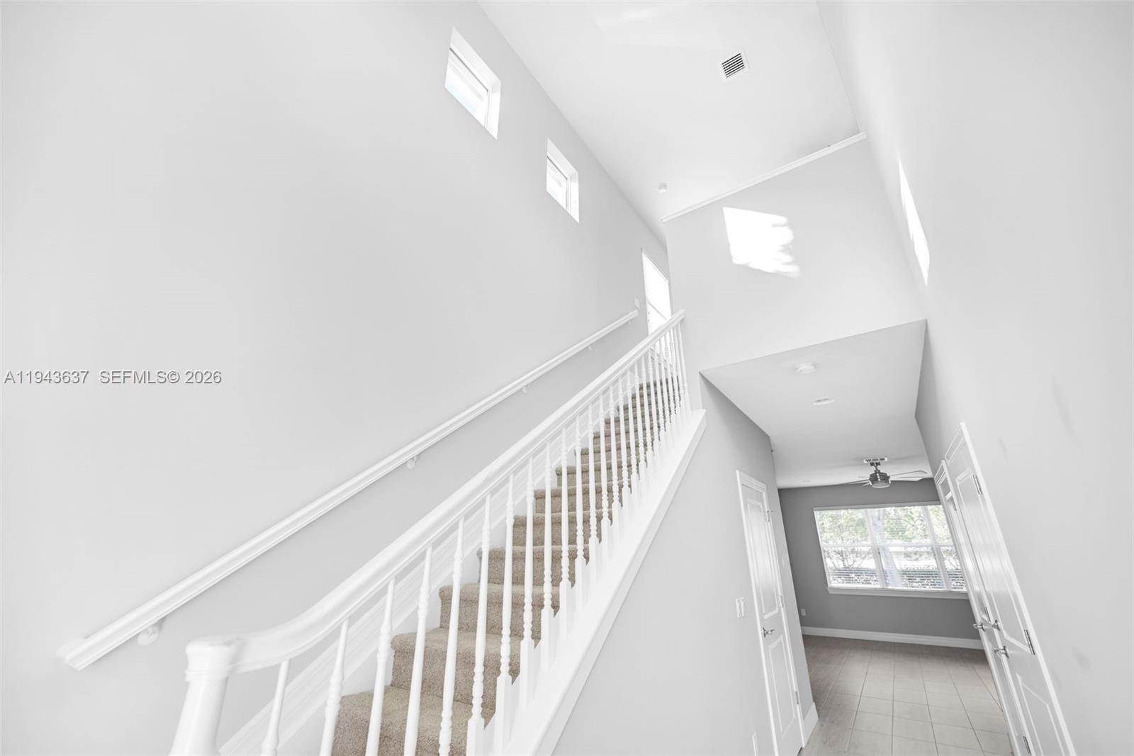 964 Banyan Dr Hollywood, FL 33021