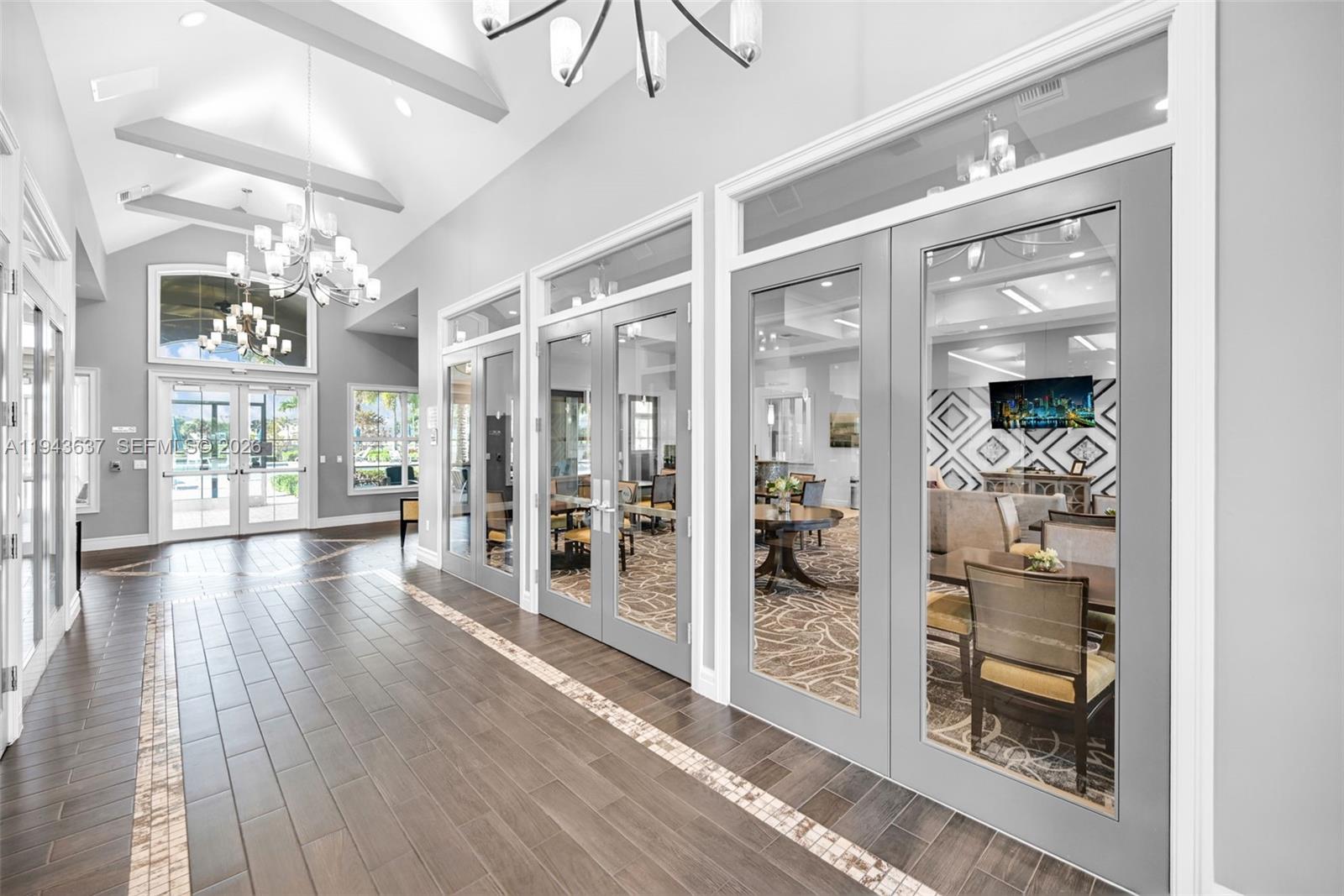 964 Banyan Dr Hollywood, FL 33021