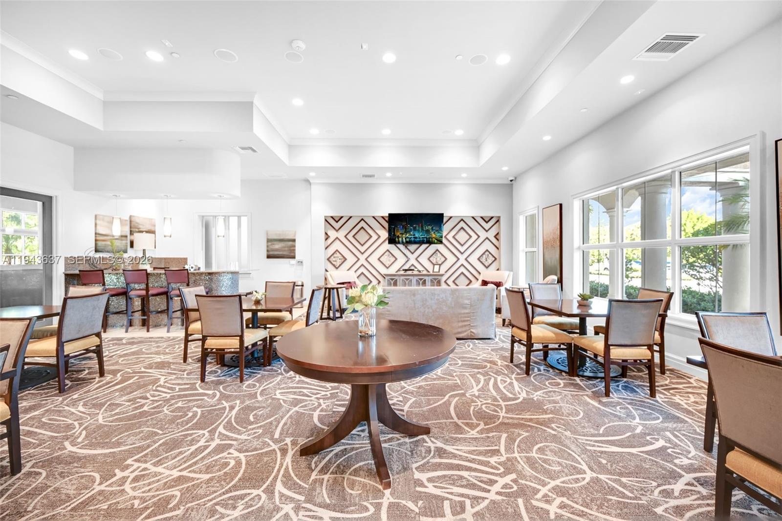 964 Banyan Dr Hollywood, FL 33021